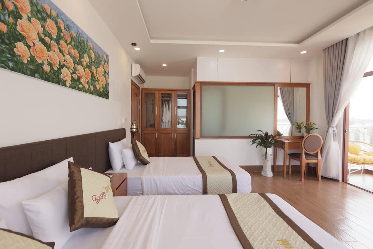 Family Room | Premium bedding, memory-foam beds, free minibar items, in-room safe