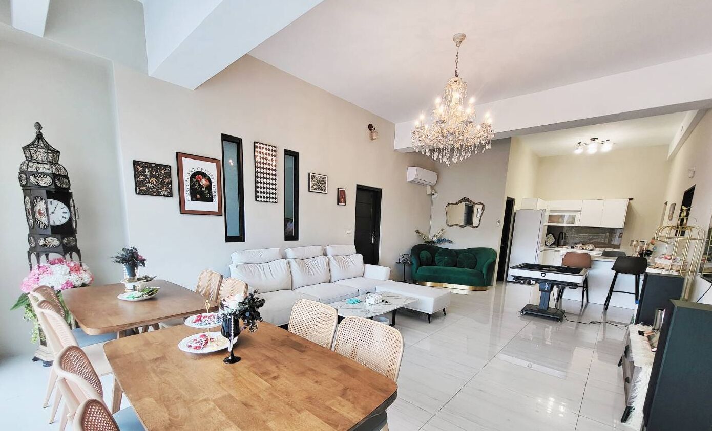 客室内のダイニングエリア