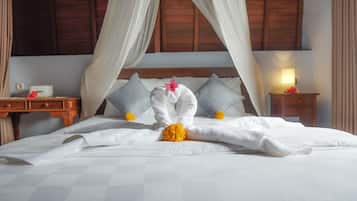 Deluxe Villa | 1 bedroom, in-room safe, individually decorated, desk
