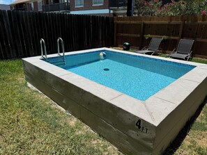 Outdoor pool - NEW -House Moon Sleep 8-10, Pool, game room, beach, shopping, gravity park, food (South Padre Island)