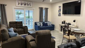 Smart TV, table tennis, books