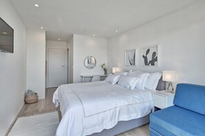5 habitaciones, tabla de planchar con plancha y wifi gratis 