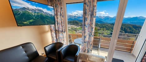 Smart TV, foosball, table tennis