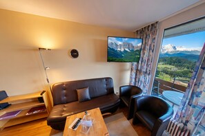 Smart-TV, fotballspill og bordtennis
