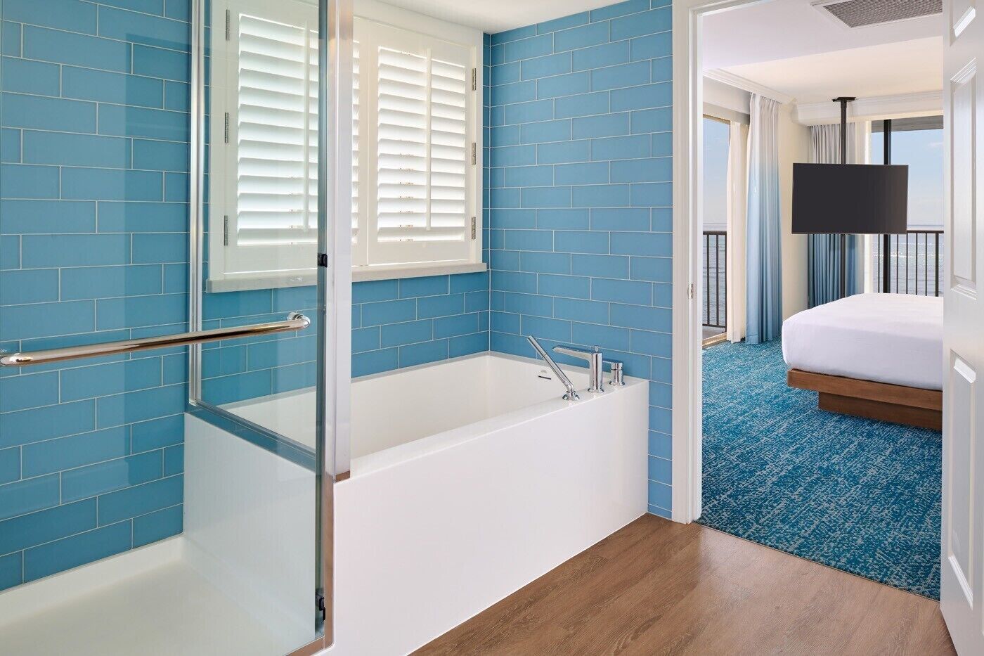 Oceanfront Suite With Private Balcony At Outrigger Waikiki Beach Resort! - Waikiki Beach