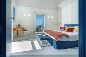 6 bedrooms, in-room safe, desk, iron/ironing board