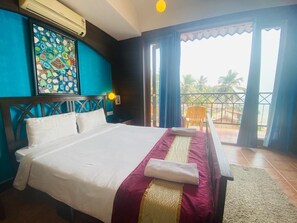 Premium Room, Sea View | Individually decorated, individually furnished, desk, laptop workspace - Casa Tropicana (Panaji)