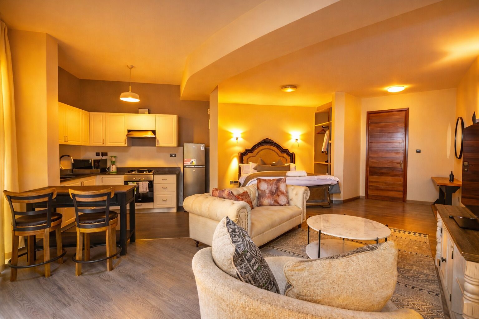 Classic Studio | Hypo-allergenic bedding, desk, free WiFi