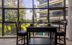 Classic Studio | Dining room - Kika Des Suites - Westland, Nairobi (Nairobi)