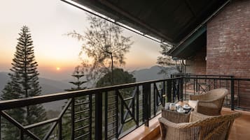 Chambre Supérieure, 1 lit double, balcon, vue vallée | Vue de la chambre