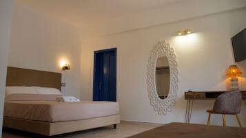 Comfort Room | Frette Italian sheets, premium bedding, Select Comfort beds, desk