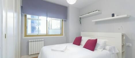 4 soverom, strykejern/-brett, wi-fi og sengetøy