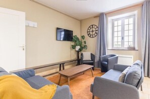 TV, DVD player, stereo