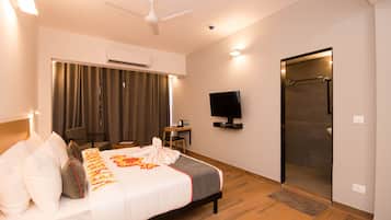 Premium Room | 1 bedroom, desk, laptop workspace, free WiFi