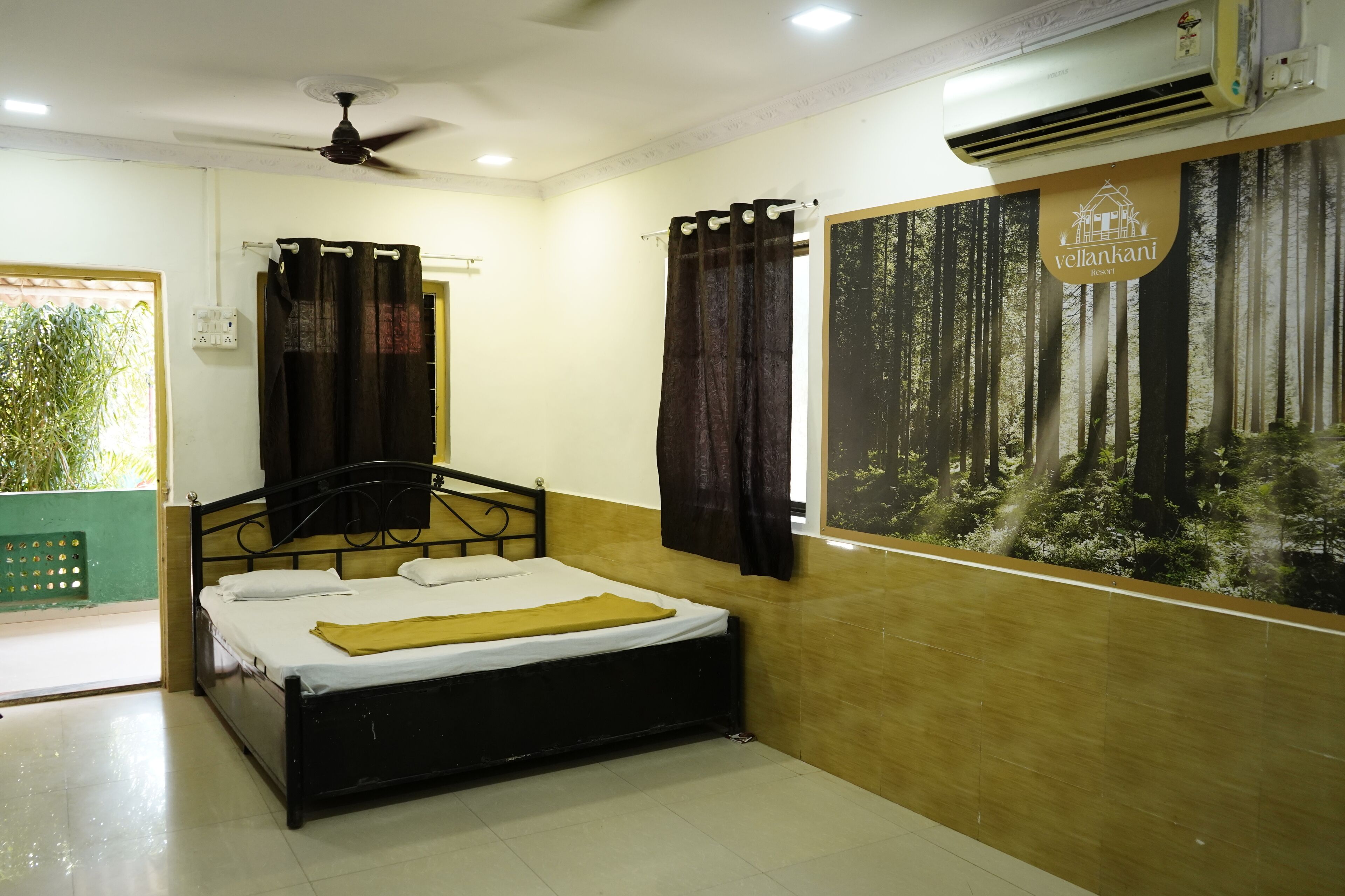 Dormitório compartilhado clássico | Banheiro