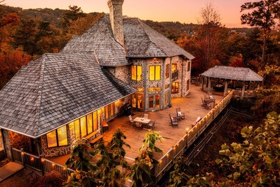 Wedding Venue! Estate w/ View | FirePit | Hot Tub
