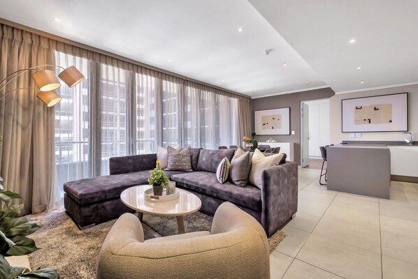 Living room - This Lovely Family u Which Accomodates 4 People is Located on 5th Floor (Johannesburg)