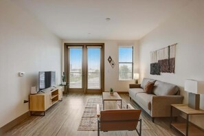 Televisio, työhuone