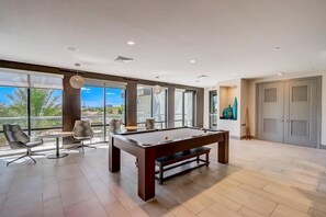 Games room - Modern CozySuites on the Town Lake waterfront! 14 (Tempe)