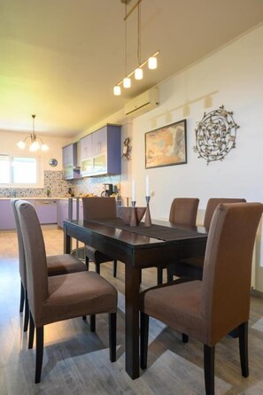 Apartment | In-room dining