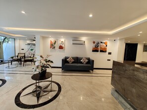 Reception - AVA Hotels & Corporates Millennium City (Gurugram)