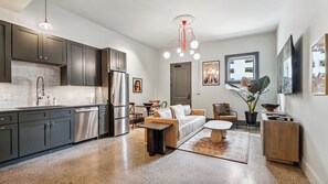 TV connectée, livres, films à la carte, services de streaming