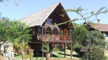 Luxury Cottage | Balcony