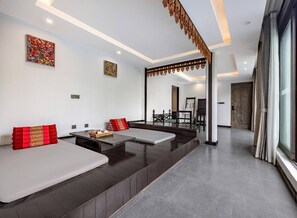 Free minibar, individually furnished, desk, laptop workspace - Manyo Hotel and Resort (Luang Prabang)