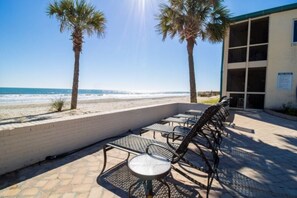 Terrace/patio - Bright Modern Room with Ocean Front View 4th Floor (Pawleys Island)