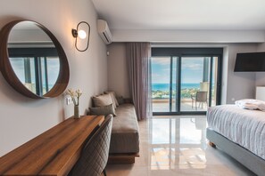 3 bedrooms, in-room safe, desk, iron/ironing board - VIP Villa Marevista, Heated Eco Pool, Unique Views (Plaka)