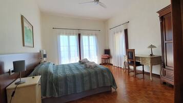 Chambre Supérieure Double ou avec lits jumeaux