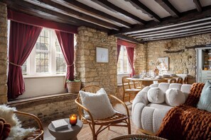Dining - Bourton on the Water Country Chic Authentic Cottage (Bourton-on-the-Water)