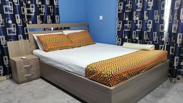 Apartment | 2 bedrooms, iron/ironing board, free WiFi, bed sheets