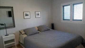 1 soverom, strykejern/-brett, wi-fi og sengetøy