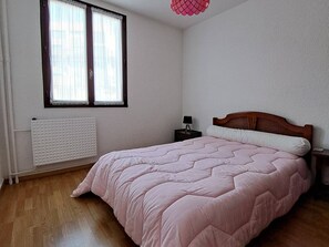 2 quartos, berço de viagem, Wi-Fi