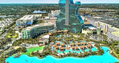 Hollywood Beach Getaway ~ Executive Studio Suite