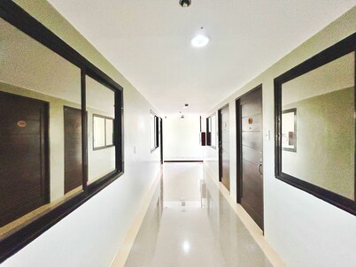 OYO 1045 Rayjan Apartelle