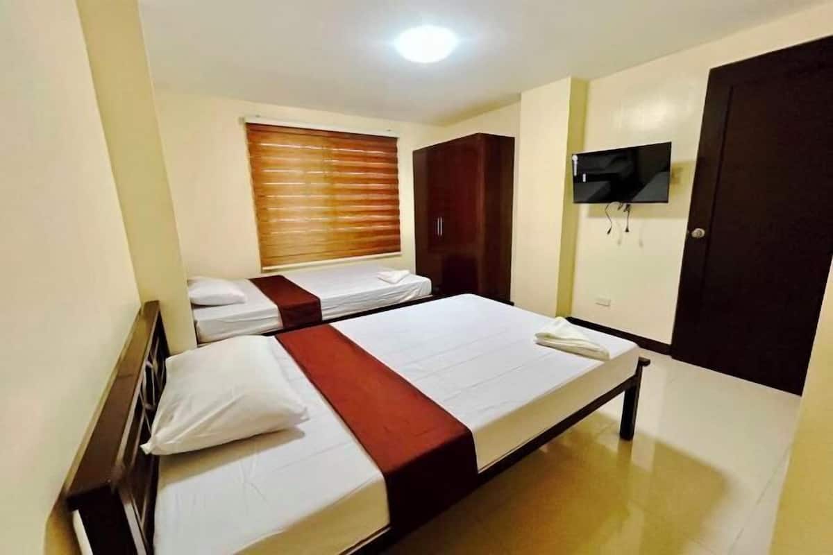 1 bedroom, laptop workspace, free WiFi, bed sheets