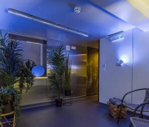Cottage | Lobby