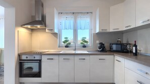 Fridge, microwave, oven, dishwasher