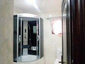 Desk, bed sheets - Damjay hotel&Suites (Ibadan)