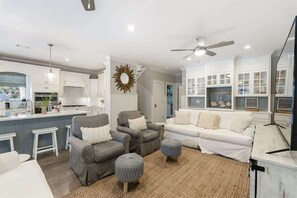 Smart TV - Grove by the Sea- Bikes & Golf Cart- 2 Pools (Santa Rosa Beach)