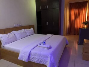 Executive Apartment | 4 bedrooms, free WiFi - H18 Apartment (Abuja)