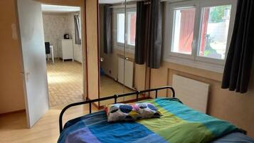 1 chambre, Wi-Fi gratuit, draps fournis