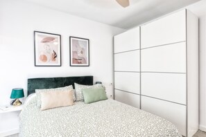 2 Schlafzimmer, Bügeleisen/Bügelbrett, kostenloses WLAN, Bettwäsche
