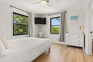 4 chambres, fer et planche à repasser, Wi-Fi gratuit, draps fournis
