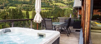 Woody 4 - with whirlpool and Kreischberg-view