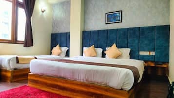 Family Room | Free WiFi