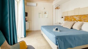 Room - Sirocco Suite with private terrace (Tuglie)