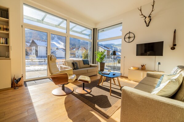 TV - Holiday home Kreischberg the Exclusive 13 (St. Georgen am Kreischberg)